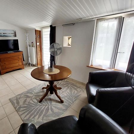Bed and Breakfast Moulin De Mauzac Saint-Just-Luzac Екстер'єр фото