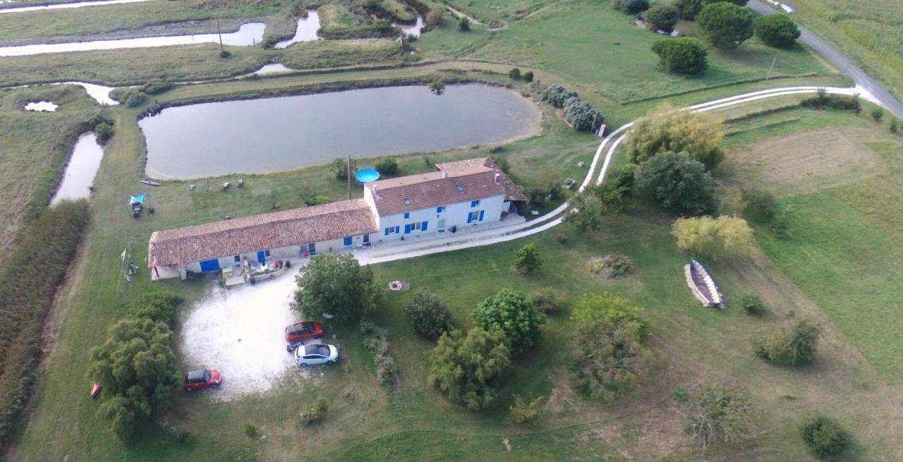 Bed and Breakfast Moulin De Mauzac Saint-Just-Luzac Екстер'єр фото